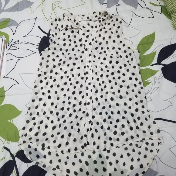 H&M Tops - 4/$25 H & M  women's blouses size 6